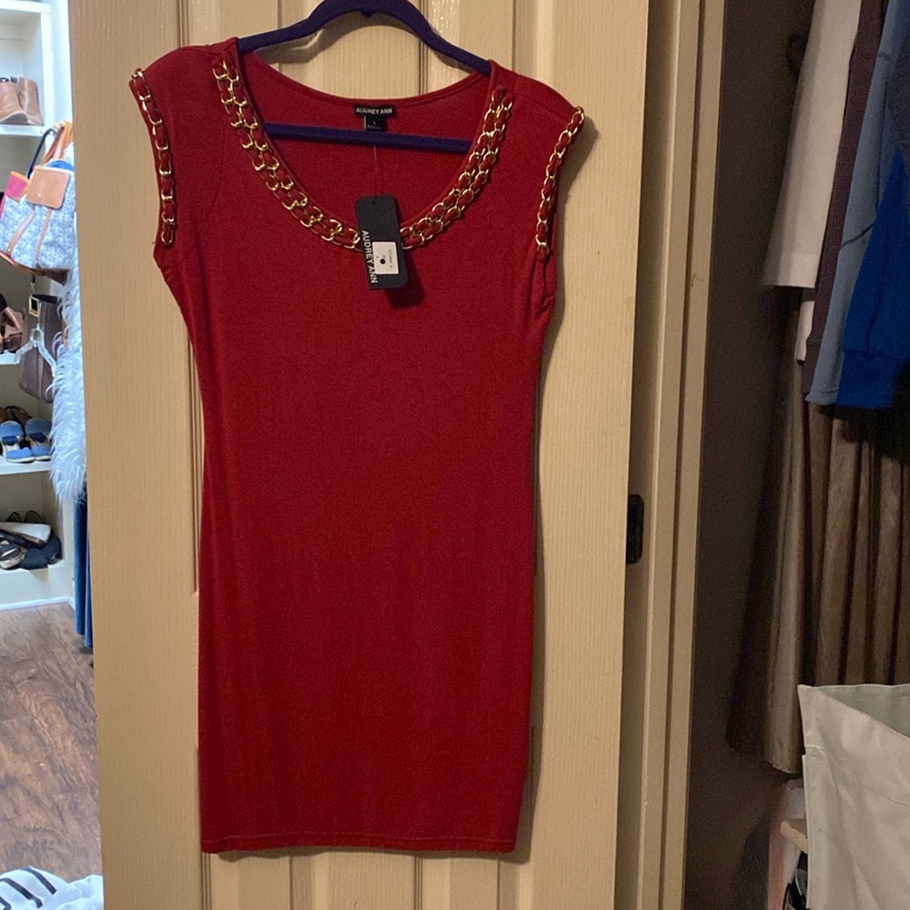 Fitted, Audrey Ann red dress